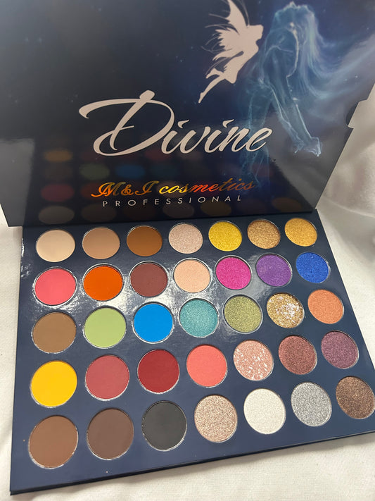 Paleta grande de maquillaje